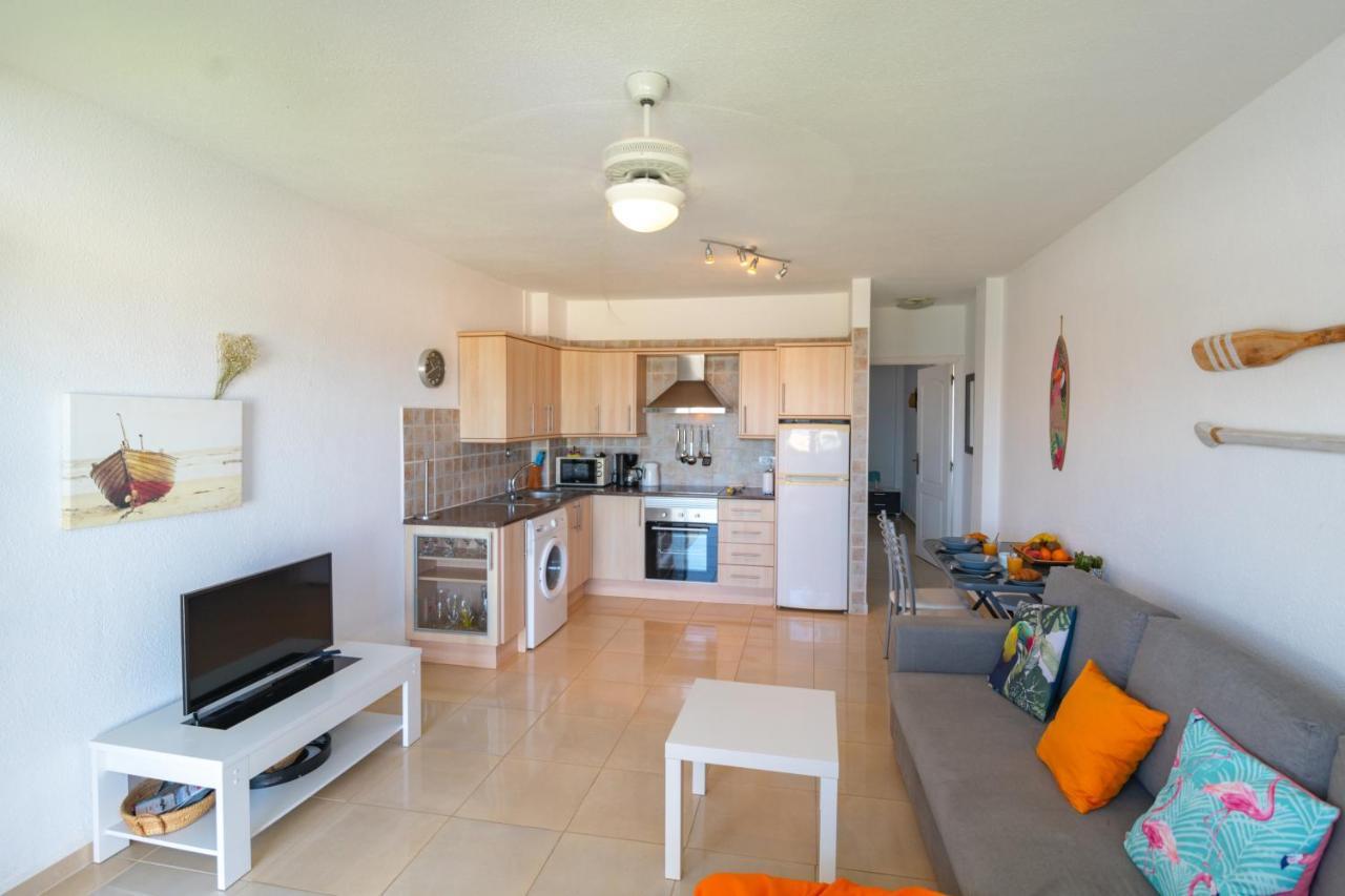 El Varadero Grande Terrasse Ensoleillee Face A La Mer Apartman Puerto de Santiago  Kültér fotó